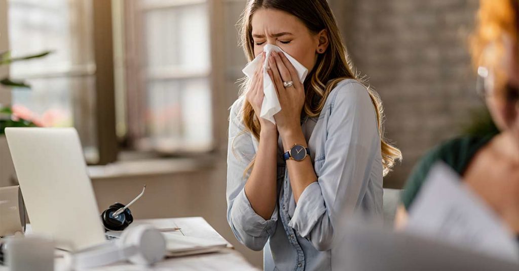Napoli Sorvetes - ❌ Mito. Alimentos gelados não agravam os sintomas de  gripe, pois a causa da enfermidade é um vírus e não a diferença de  temperatura da comida. O que talvez